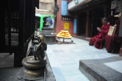 mahabuddha monk